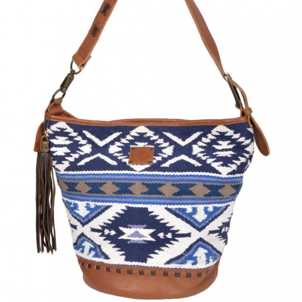 STS Ranchware By Carroll Durango Serape Shopper